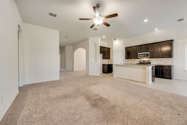 828 Skytop Dr, House other with 4 bedrooms, 3 bathrooms and null parking in Haslet TX | Image 6