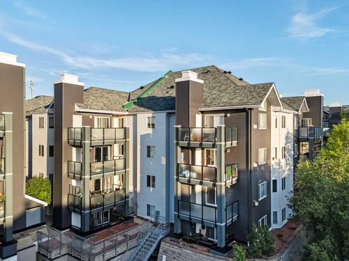 218-30 Sierra Morena Mews Sw, Calgary, AB, T3H3K7 | Card Image