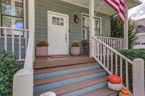 141 Spruell Springs Rd, Atlanta, GA, 30342-2503 | Card Image