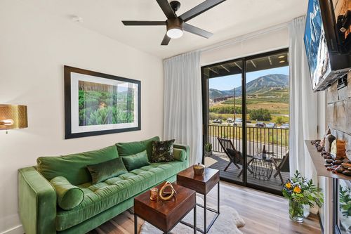 r2049-1364 W Stillwater Dr, Heber City, UT, 84032-4537 | Card Image