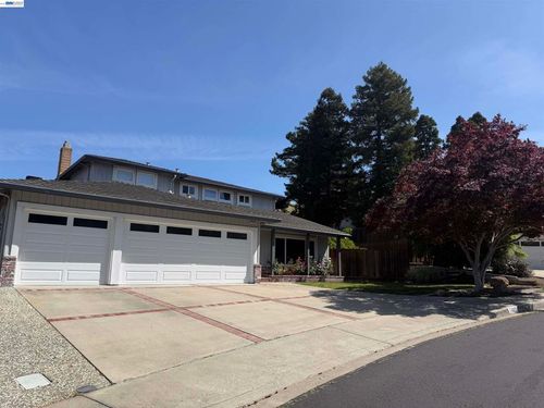 7487 Quartz Cir, Dublin, CA, 94568-3780 | Card Image