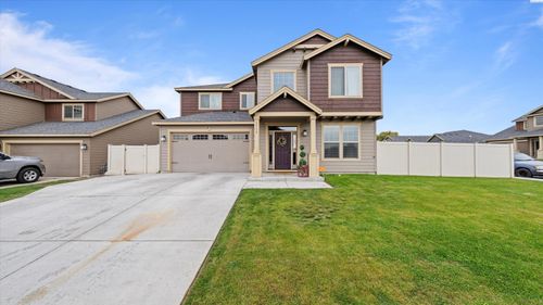 1713 Liberty Ln, Sunnyside, WA, 98944-5601 | Card Image