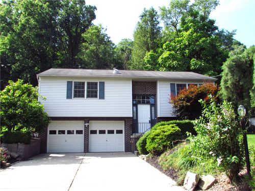 3853 Grist Mill Ln, Murrysville, PA, 15668-1744 | Card Image