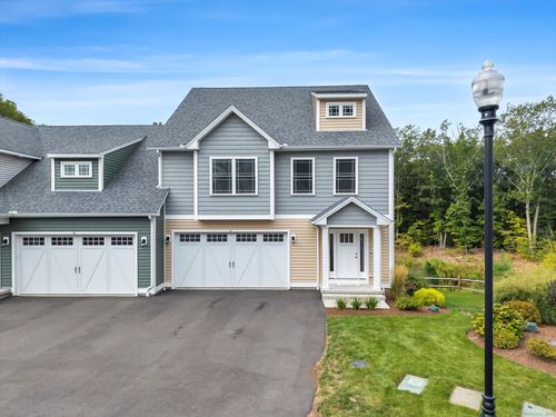 40-40 Newbury Ct, North Haven, CT, 06473-3287 | Card Image