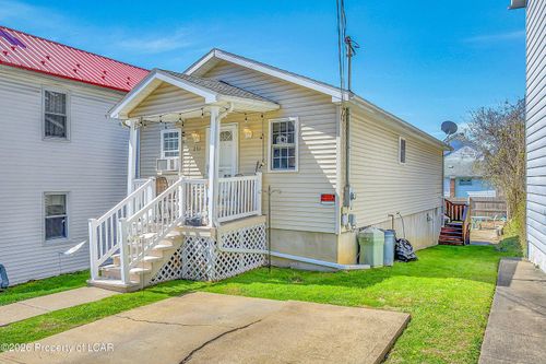 231 Center Avenue, Plymouth, PA, 18651 | Card Image