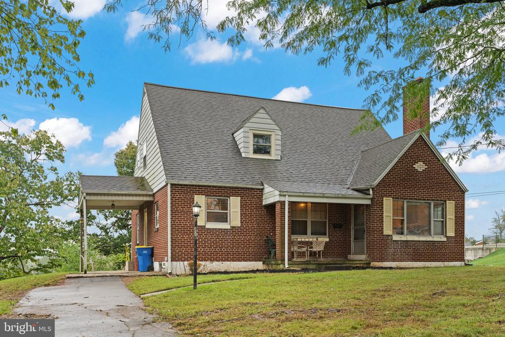Vine St, Middletown, PA 17057