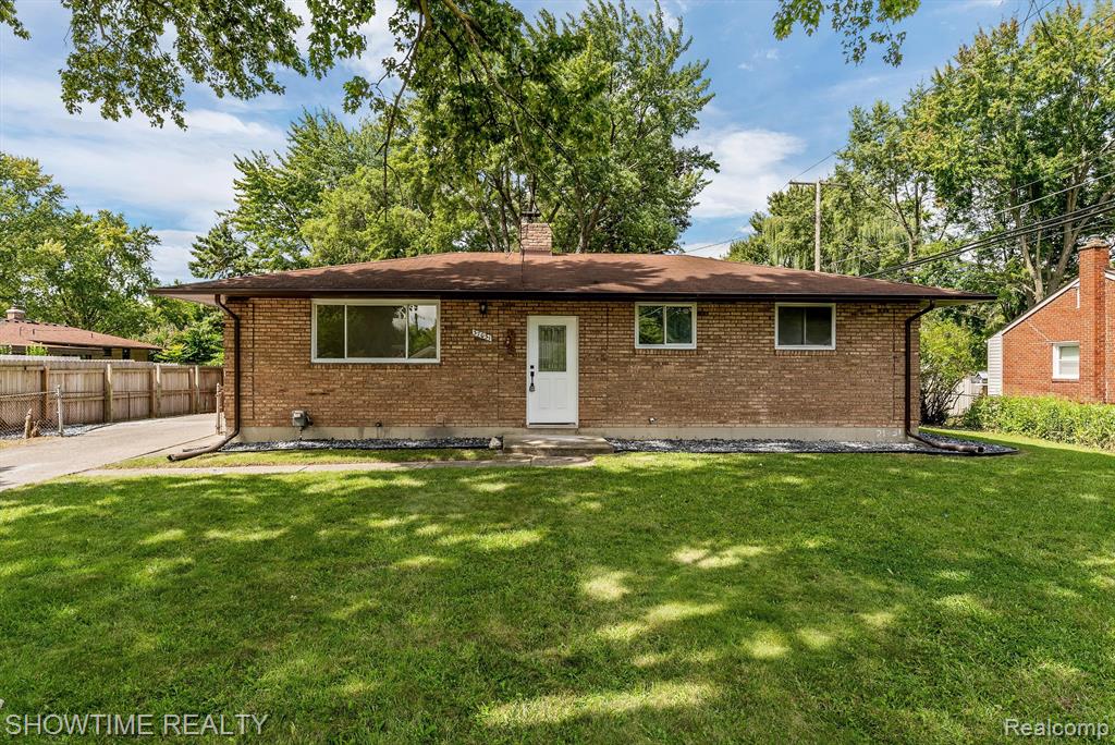Ilene St, Clinton Township, MI 48036 #1