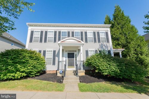 70 Braddock St, CHARLES TOWN, WV, 25414-5088 | Card Image