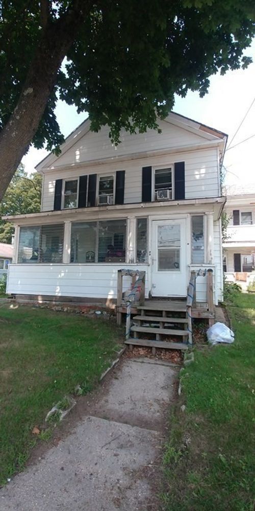23-27 West St, Ware, MA, 01082-1413 | Card Image