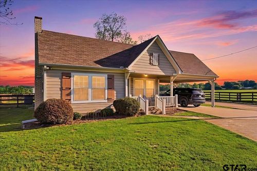 911 E Mcdonald, Mineola, TX, 75773 | Card Image