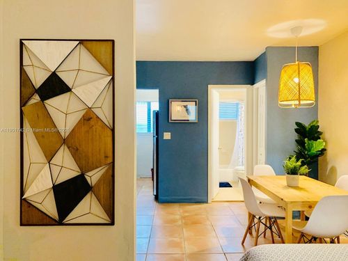 apt-3-825 Euclid Ave, Miami Beach, FL, 33139-5732 | Card Image