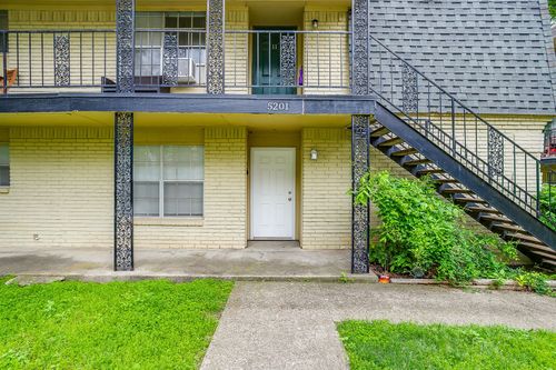 9-5201 Curzon Avenue, Fort Worth, TX, 76107 | Card Image