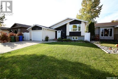 1030 Bayda Cres, House other with 3 bedrooms, 2 bathrooms and null parking in Regina SK | Image 1