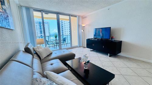 ph39-2501 S Ocean Dr, Hollywood, FL, 33019-2633 | Card Image
