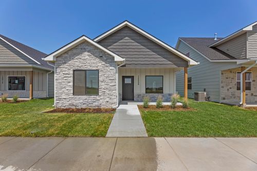 12008 W Arvada Blvd, Wichita, KS, 67223-8308 | Card Image