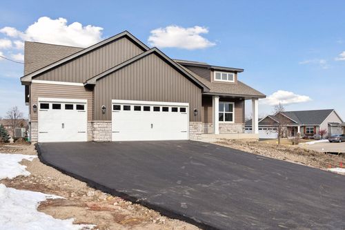 971 Vine Circle, Jordan, MN, 55352 | Card Image