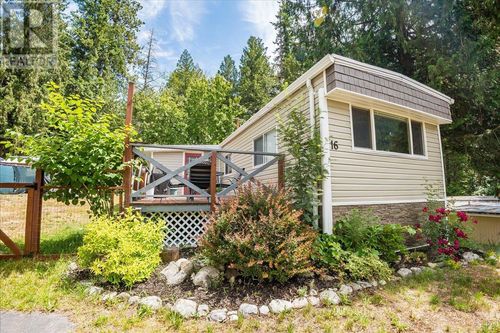 16-4029 Broadwater Rd, Castlegar, BC, V1N4V6 | Card Image