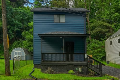 505 Bellwood Rd, West Mifflin, PA, 15122-1413 | Card Image