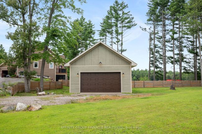 103B Carriage Landing Dr, House other with 3 bedrooms, 3 bathrooms and 10 parking in Haley Station ON | Image 5