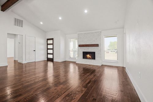 934 Green Canyon Dr, Mesquite, TX, 75150-4347 | Card Image