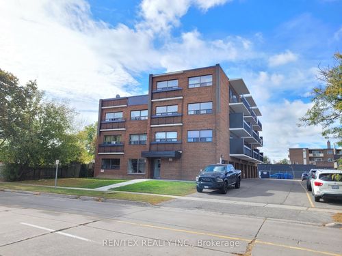 302-26 Sterne Ave, Brampton, ON, L6W2Y5 | Card Image