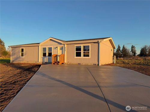 4554 Windemere St, Longview, WA, 98632-5097 | Card Image