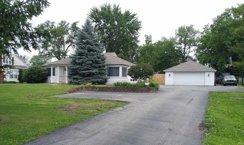 402 W Perkins St, Hartford City, IN, 47348-1536 | Card Image