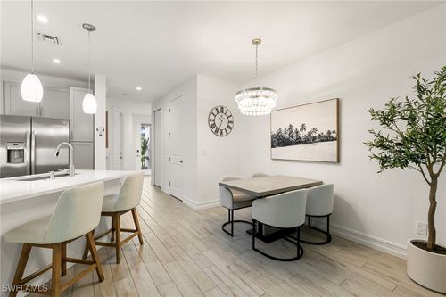 7622 Rockefeller Dr, NAPLES, FL, 34119-9854 | Card Image