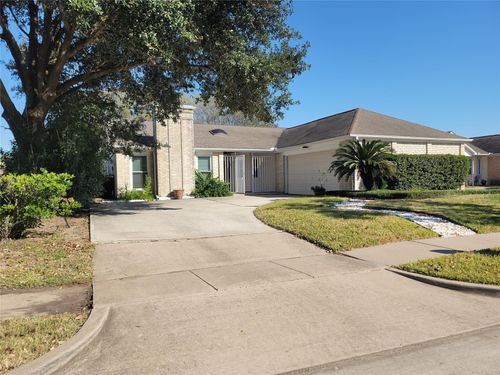 11630 Briar Rose Dr, Houston, TX, 77077-6326 | Card Image