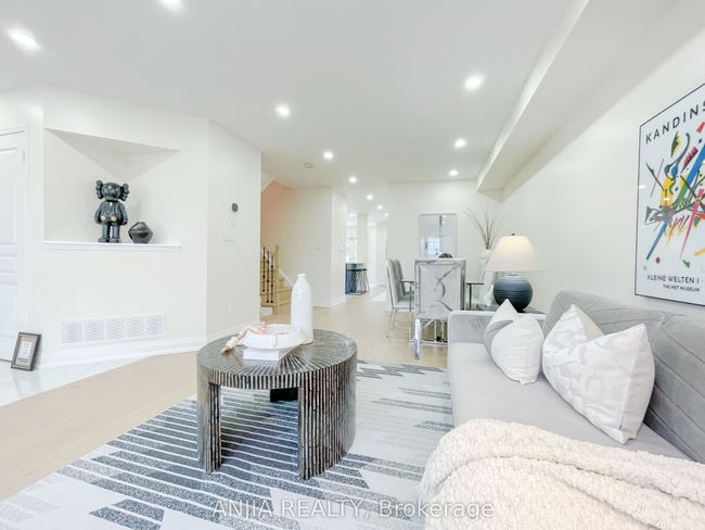 2330 Bur Oak Ave, House attached with 4 bedrooms, 4 bathrooms and 1 parking in Markham ON | Image 4