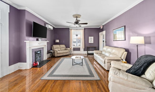 Living Room | Image 11