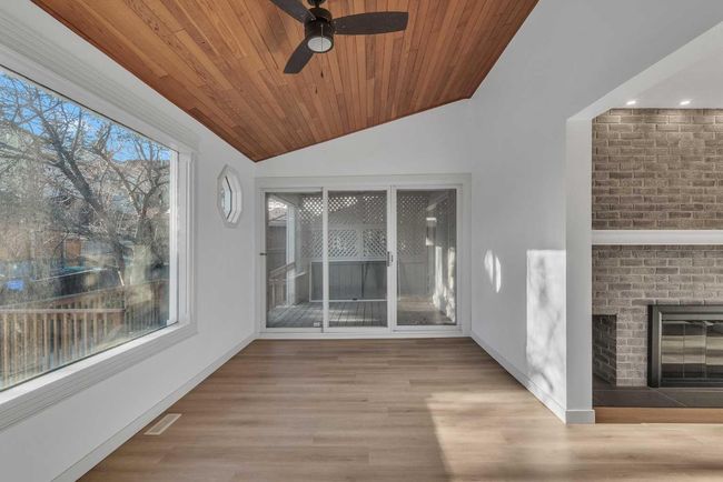 116 Strathcona Close Sw, House other with 4 bedrooms, 4 bathrooms and 4 parking in Calgary AB | Image 14
