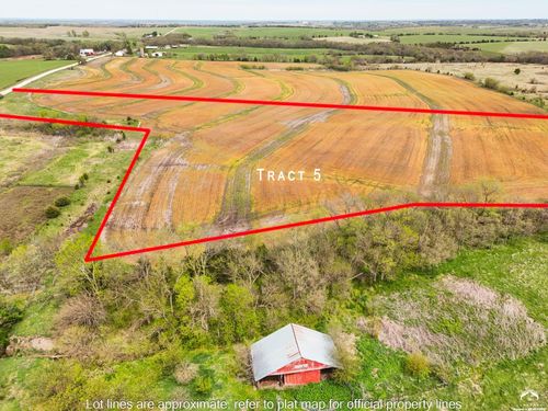 7500 Sw Davis Rd, Auburn, KS, 66402 | Card Image