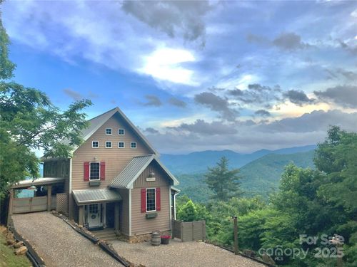 767 Garden Flats Rd, Franklin, NC, 28734-1057 | Card Image
