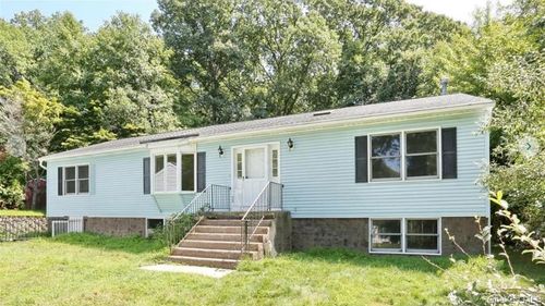 13 Woodland Pl, Airmont, NY, 10952-3410 | Card Image