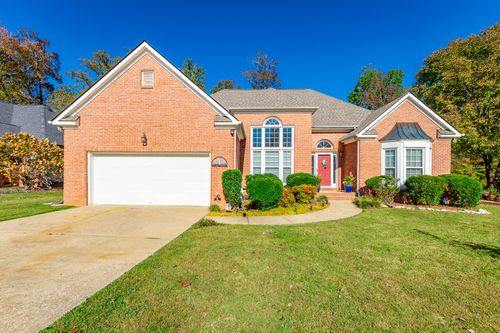 1615 Gunston Hall Rd, Hixson, TN, 37343-2578 | Card Image