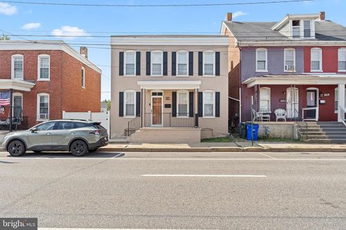 807 Washington Ave, HAGERSTOWN, MD, 21740-5256 | Card Image