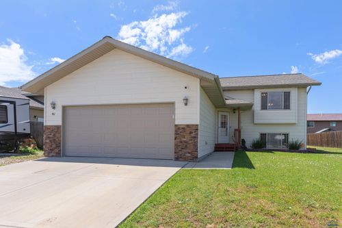 461 Eisenhower Ln, Box Elder, SD, 57719-8142 | Card Image