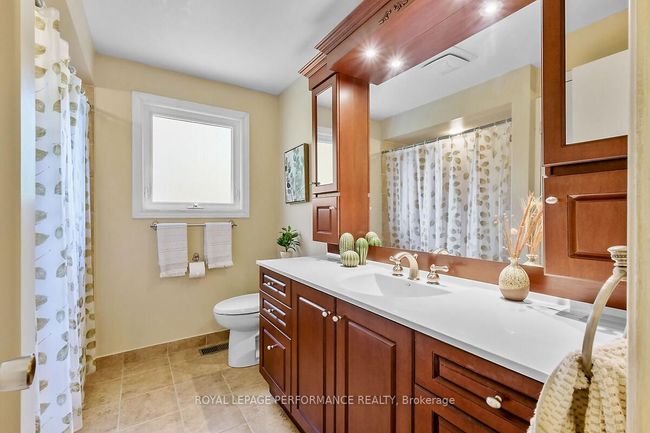 152 Withrow Ave, House other with 4 bedrooms, 3 bathrooms and 2 parking in Nepean ON | Image 25