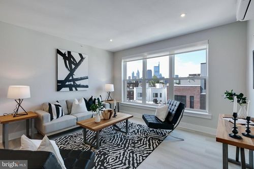 apt-202-1535-1533 Ridge Ave, PHILADELPHIA, PA, 19130-2450 | Card Image
