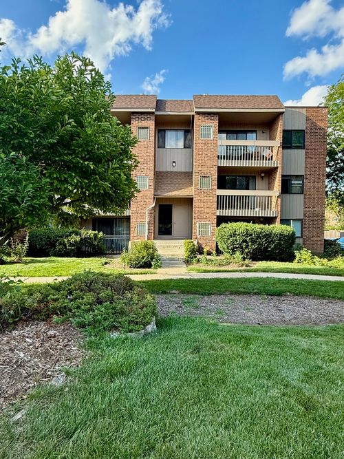 ste-1w-1322 E Ports O Call Dr, Palatine, IL, 60074-3230 | Card Image