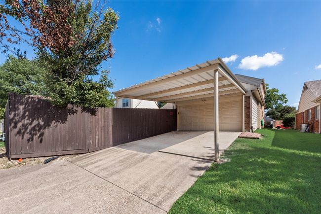 2121 Lavaca Trl, House other with 3 bedrooms, 3 bathrooms and null parking in Carrollton TX | Image 27