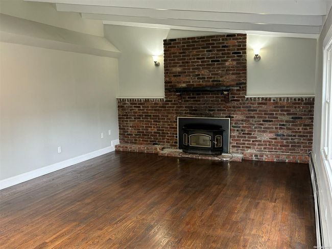 56 Sagebrush Ln, House other with 4 bedrooms, 3 bathrooms and null parking in Islandia NY | Image 7