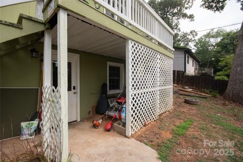 87 Pauline Cir, Franklin, NC, 28734-3364 | Card Image