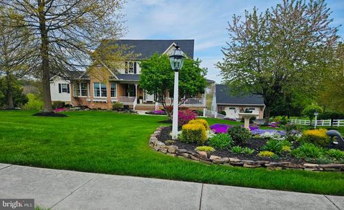 1709 Country Manor Dr, YORK, PA, 17408-8826 | Card Image