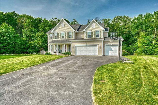 898 Bannerwood Drive, House other with 5 bedrooms, 2 bathrooms and null parking in Webster NY | Image 4