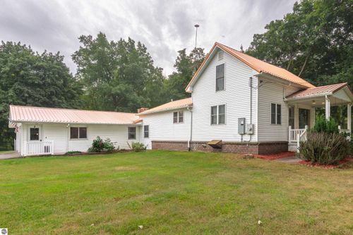 8370 N Lumberjack Road, Riverdale, MI, 48877 | Card Image