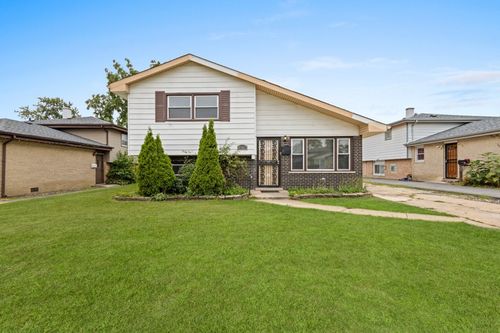 3907 168th Pl, Country Club Hills, IL, 60478-2133 | Card Image