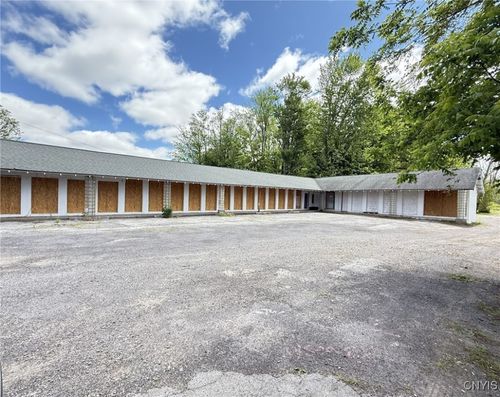 984 Waterloo Geneva Rd, Waterloo, NY, 13165-1262 | Card Image