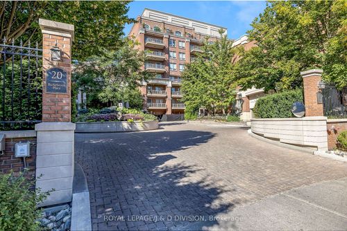 311-20 Burkebrook Pl, East York, ON, M4G0A1 | Card Image